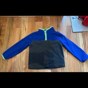 Oshkosh Pullover Fleece